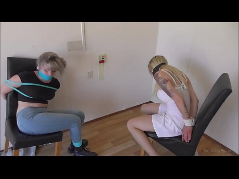 ❤️ Tràilleach / ceangailte agus gagged / nighean ann an àmhghar ❤️❌  Bhidio fucking  aig gd.pornburst.ru ❤